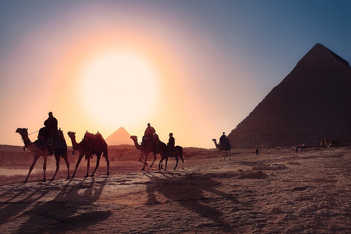 pyramids of giza - tour in egypt